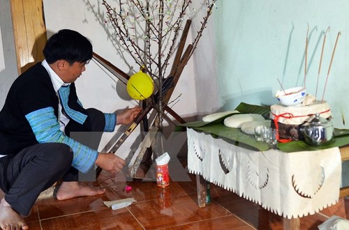 Mong people prepare for the New Year and their New Year beliefs and taboos  - ảnh 3